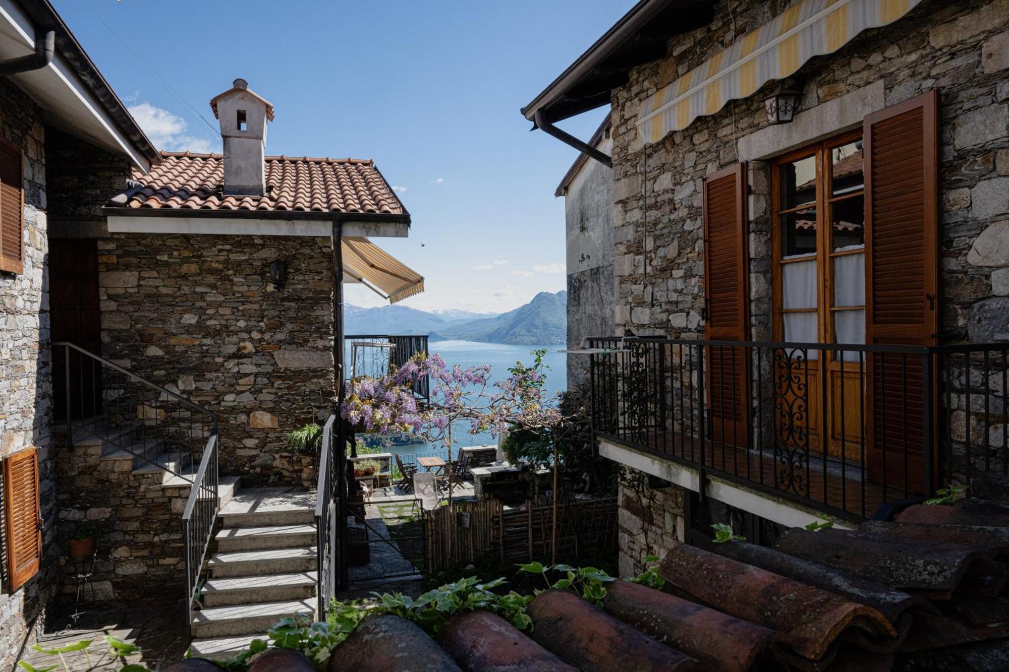 Villa Casa Orfea à Stresa Extérieur photo
